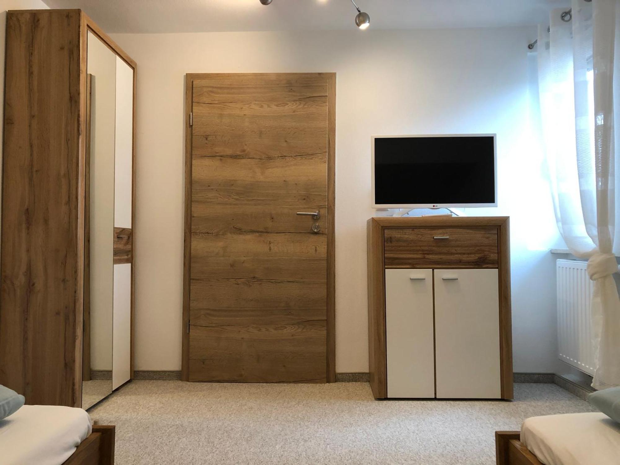 Goldbichl Apartment Sauerlach Bagian luar foto